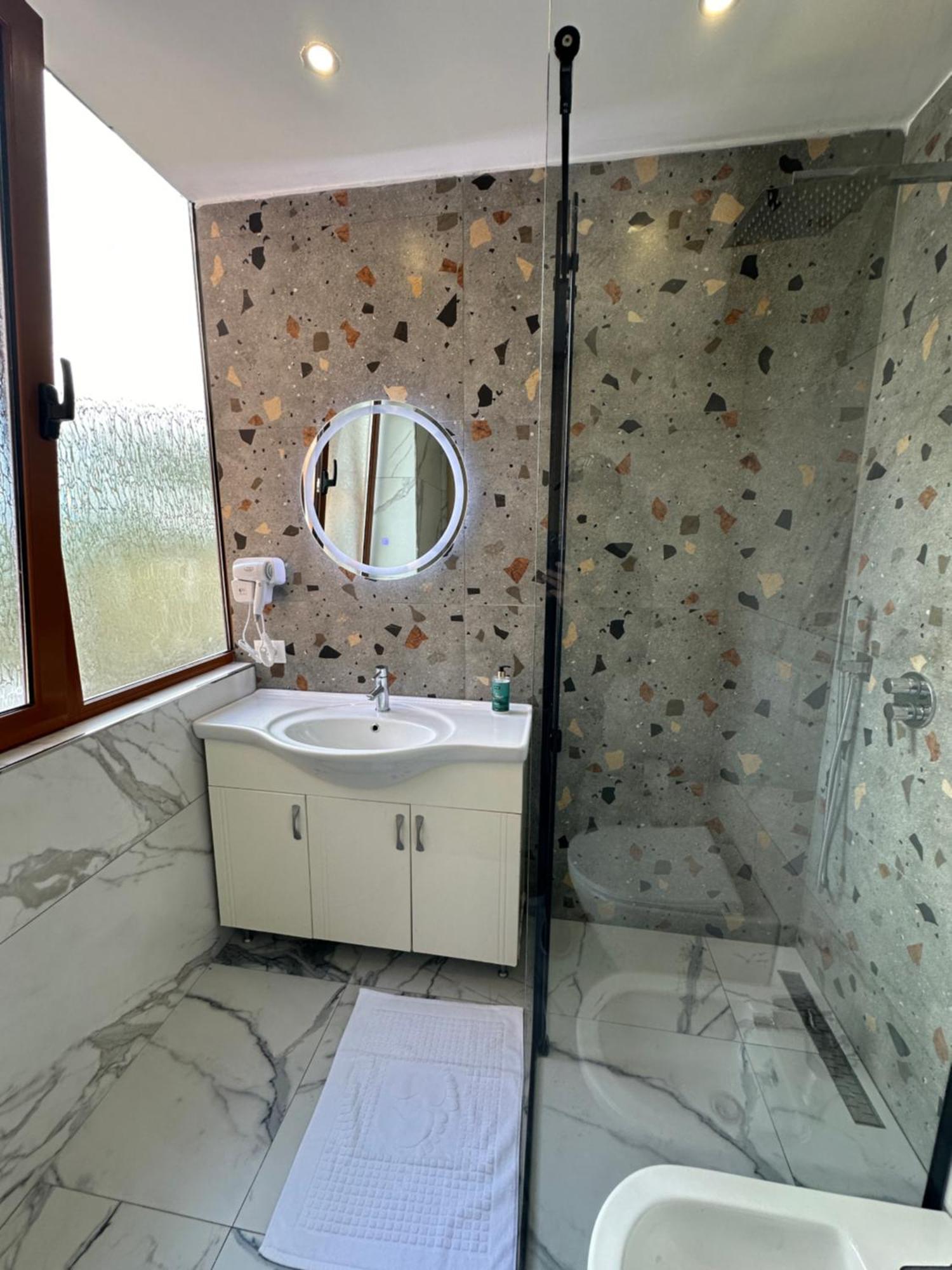 Xhimi'S Seaside Apartments Durrës Kültér fotó